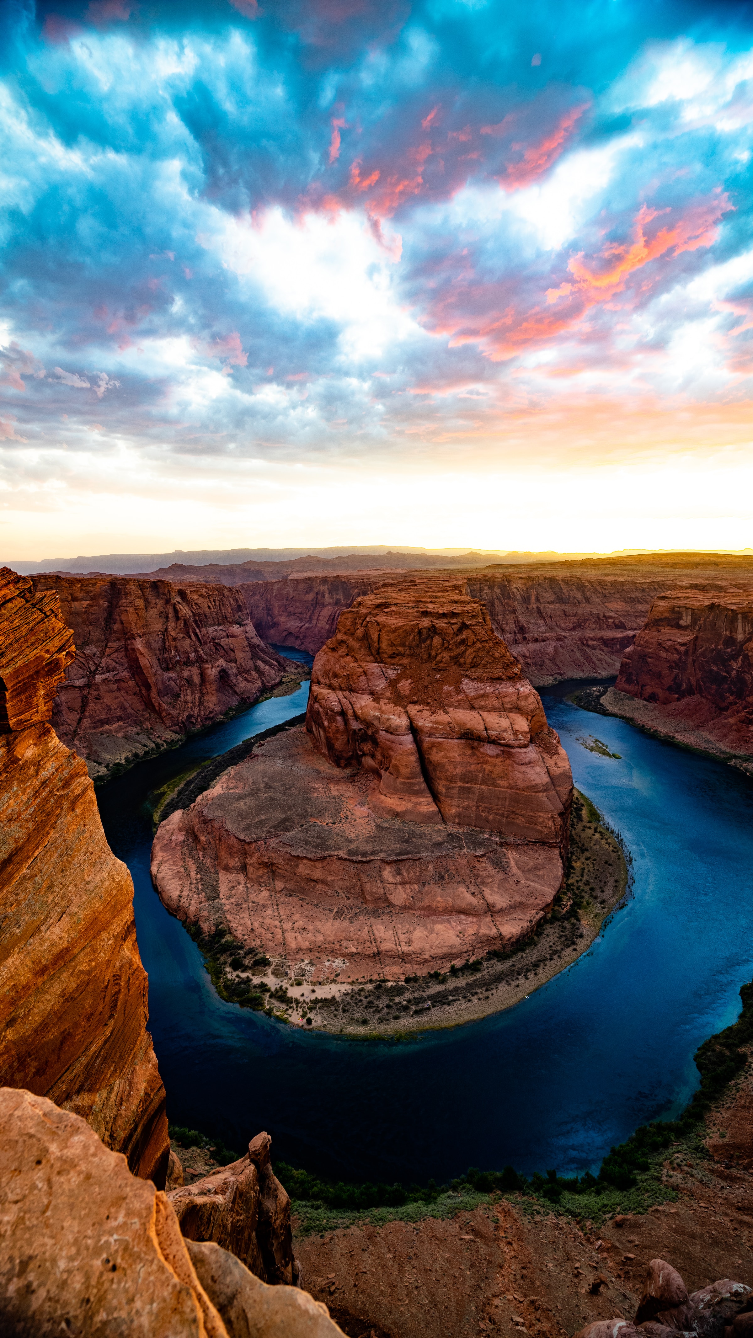 Journeying Through the Grand Canyon: An Epic Adventure with TourHawker